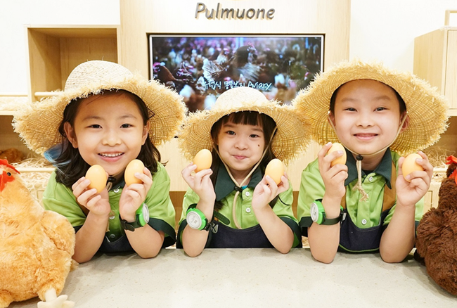 「動物福祉卵農場」の子ども体験館をオープン